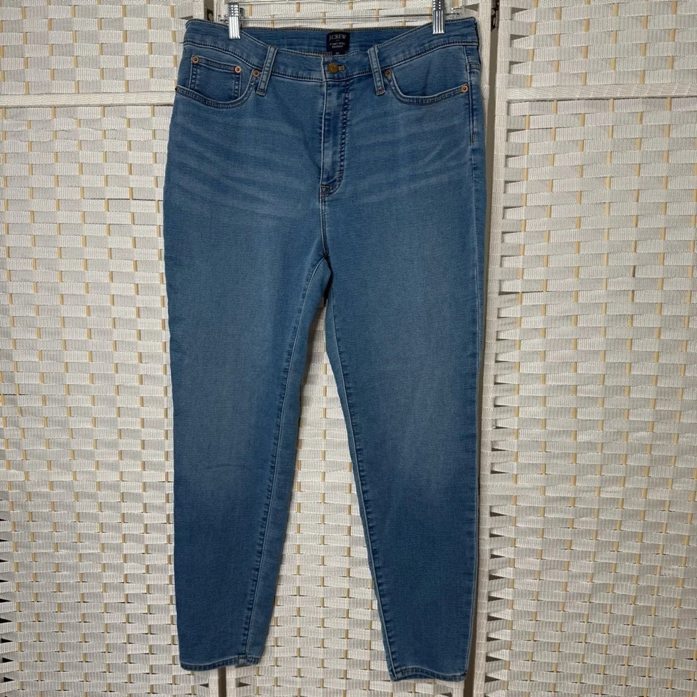 ! J. CREW 9